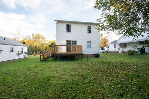 20 Second Ave, Thomasville, NC 27360 photo 8