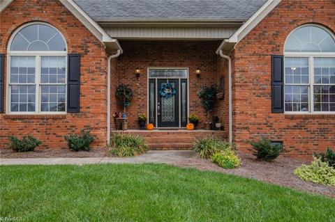 3008 Autumn Acres Ln, Trinity, NC 27370 photo 4