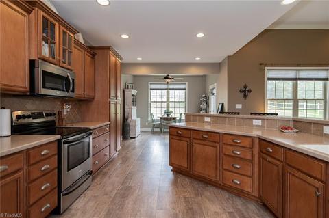 3008 Autumn Acres Ln, Trinity, NC 27370 photo 17