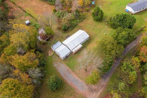1204 Sawbriar Rd, Pinnacle, NC 27043 photo 28