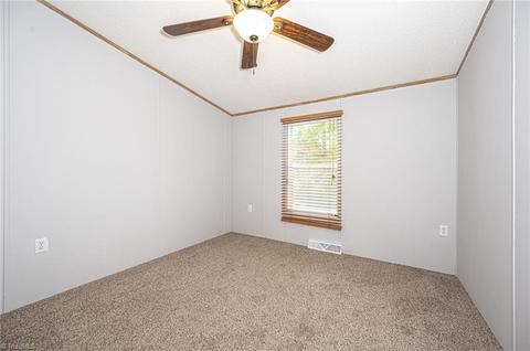 1204 Sawbriar Rd, Pinnacle, NC 27043 photo 23