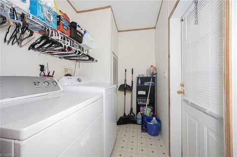 1204 Sawbriar Rd, Pinnacle, NC 27043 photo 18