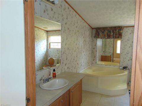 10690 Haystack Rd, Thurmond, NC 28683 photo 9