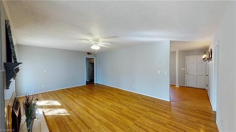 201 Unity St, Thomasville, NC 27360 photo 3