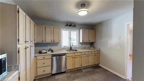 201 Unity St, Thomasville, NC 27360 photo 8