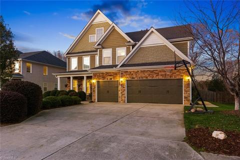 2321 Scouting Ct, High Point, NC 27265 photo 2