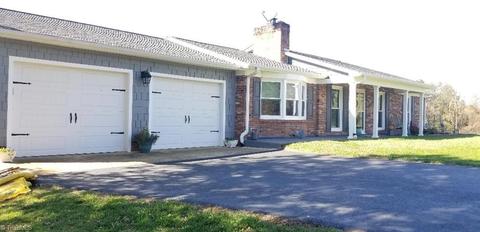 2452 Collinstown, Stuart, VA 24171 photo 3