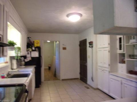 236 Forest Hill Dr, Denton, NC 27239 photo 5