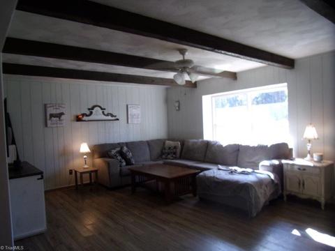 236 Forest Hill Dr, Denton, NC 27239 photo 4