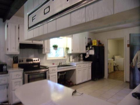 236 Forest Hill Dr, Denton, NC 27239 photo 3