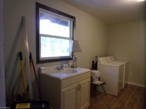 236 Forest Hill Dr, Denton, NC 27239 photo 10