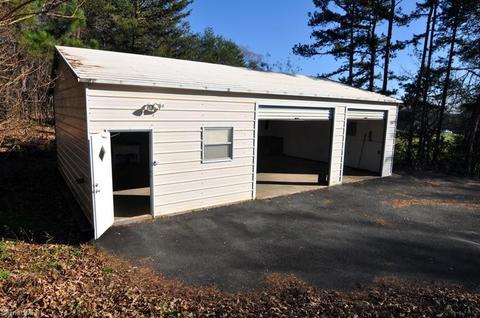 915 Corner Rd, Pinnacle, NC 27043 photo 30