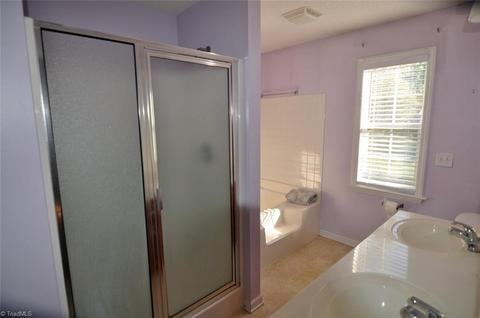 915 Corner Rd, Pinnacle, NC 27043 photo 16