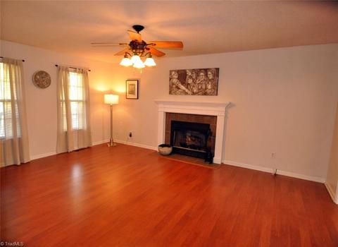 915 Corner Rd, Pinnacle, NC 27043 photo 6
