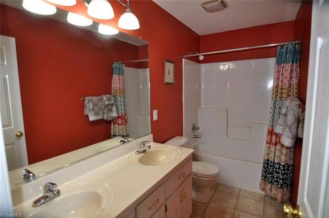 915 Corner Rd, Pinnacle, NC 27043 photo 15