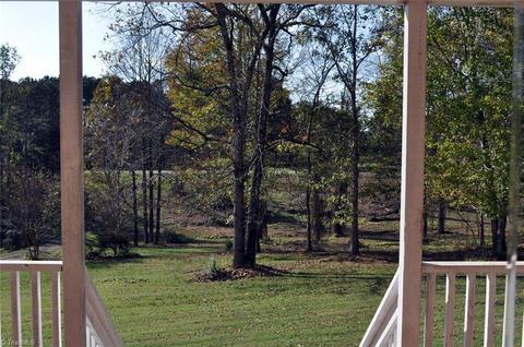 915 Corner Rd, Pinnacle, NC 27043 photo 27