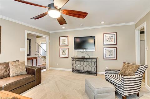 1243 Devonshire Ave, High Point, NC 27262 photo 12