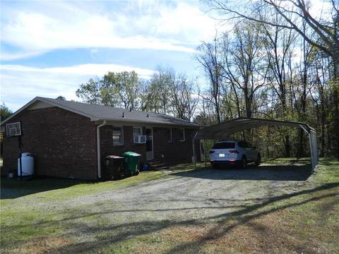 4231 Meadowbrook Dr, Trinity, NC 27370 photo 2