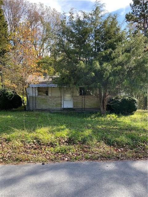 5358 Grey Oaks Rd, Trinity, NC 27370 photo 1