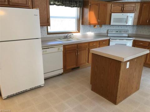 200 Abbott Ln, Lowgap, NC 27024 photo 18