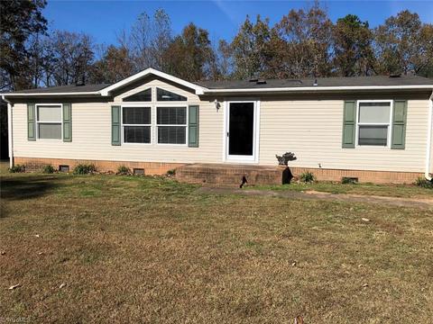 200 Abbott Ln, Lowgap, NC 27024 photo 2