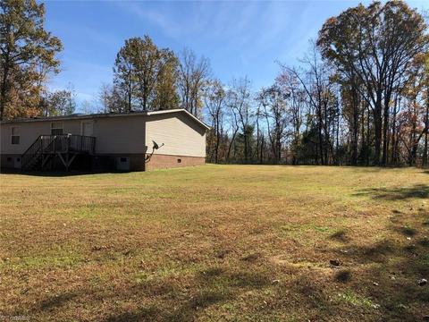 200 Abbott Ln, Lowgap, NC 27024 photo 6
