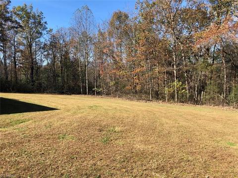 200 Abbott Ln, Lowgap, NC 27024 photo 8
