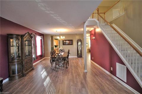 1128 Hampton Park Dr, High Point, NC 27265 photo 2