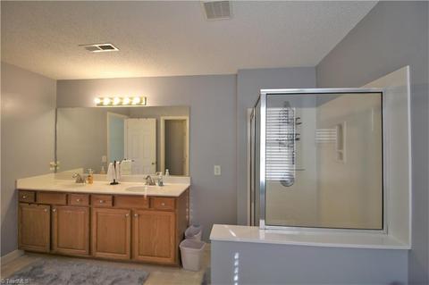 1128 Hampton Park Dr, High Point, NC 27265 photo 25