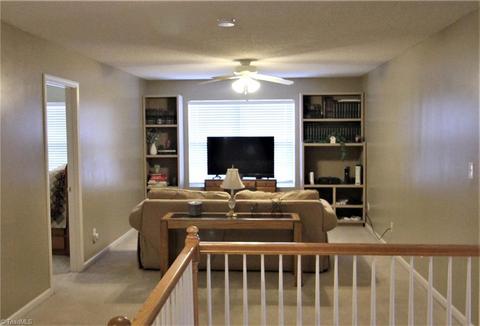 1128 Hampton Park Dr, High Point, NC 27265 photo 19