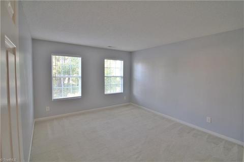 1128 Hampton Park Dr, High Point, NC 27265 photo 31