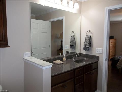 643 Chas Ct, High Point, NC 27265 photo 14