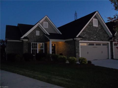 643 Chas Ct, High Point, NC 27265 photo 20