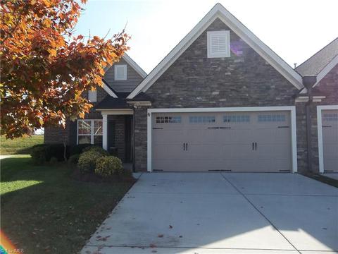 643 Chas Ct, High Point, NC 27265 photo 1