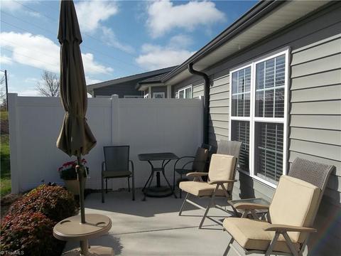 643 Chas Ct, High Point, NC 27265 photo 17