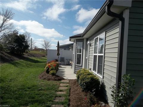 643 Chas Ct, High Point, NC 27265 photo 16