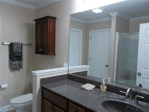 643 Chas Ct, High Point, NC 27265 photo 13