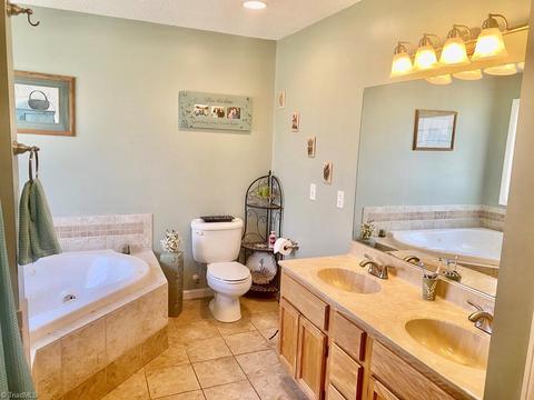 4364 Hoover Hill Rd, Trinity, NC 27370 photo 4