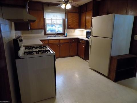 3413 Pine Valley Rd, High Point, NC 27265 photo 15
