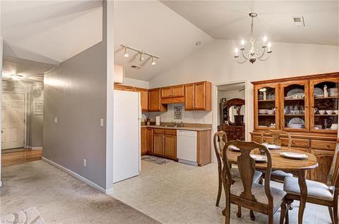 1024 Tesh Ct, High Point, NC 27265 photo 10