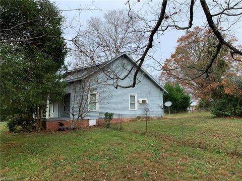170 N Bingham St, Denton, NC 27239 photo 3