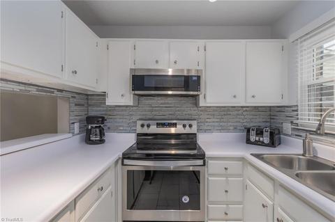 2219 Shadow Valley Rd #D, High Point, NC 27265 photo 4