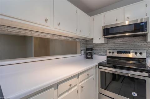 2219 Shadow Valley Rd #D, High Point, NC 27265 photo 5
