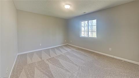 1827 Chatfield Dr, High Point, NC 27260 photo 15