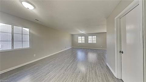 1827 Chatfield Dr, High Point, NC 27260 photo 2