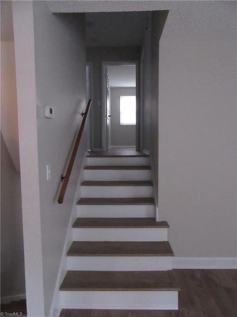 301 Mountainbrook Dr, King, NC 27021 photo 10