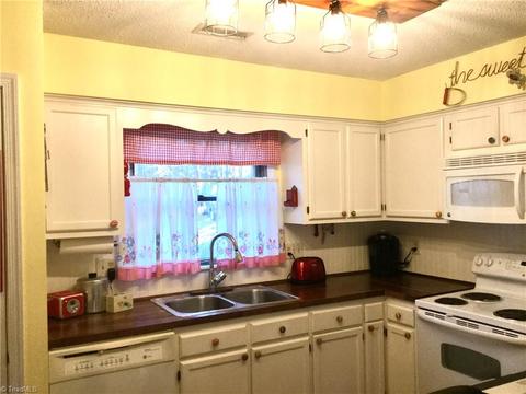 3841 Johnson St #E, High Point, NC 27265 photo 13