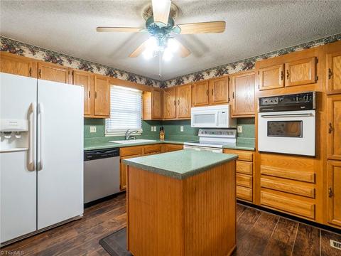 3661 Circle Ct, Trinity, NC 27370 photo 6