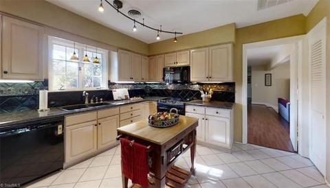 6285 Arden Cir, Clemmons, NC 27012 photo 11