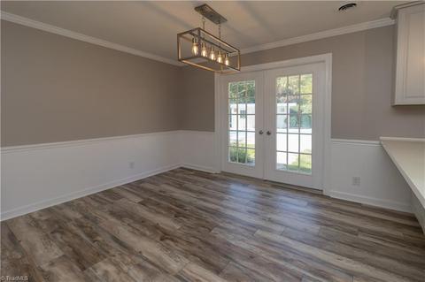 995 Nottingham Rd, High Point, NC 27262 photo 7